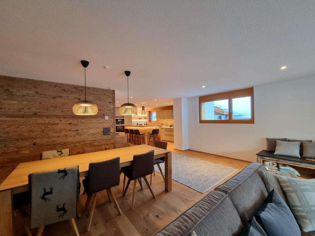 Berghof 2nd Floor room 2